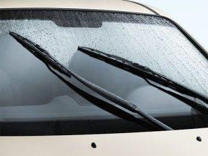 Is It Ok to Refill Windshield Wiper Fluid With Water?